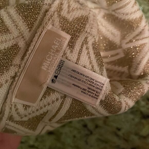 Michael Kors Hat like new - Picture 5 of 5